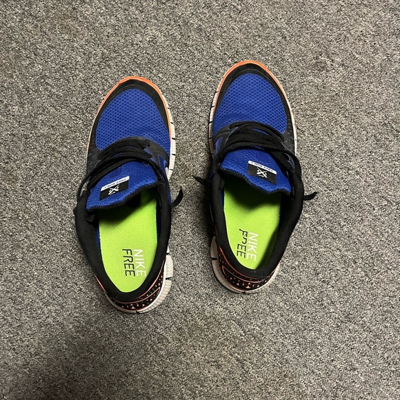 Nike Free Run with a cool knicks color way. - Picture 3 of 3